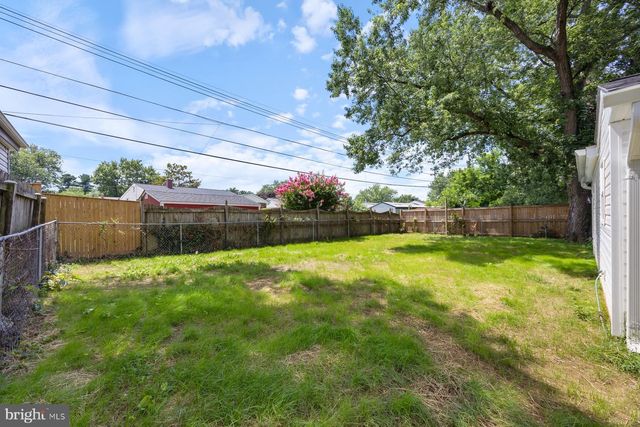 5915 JOHNNYCAKE RD, Gwynn Oak, MD 21207