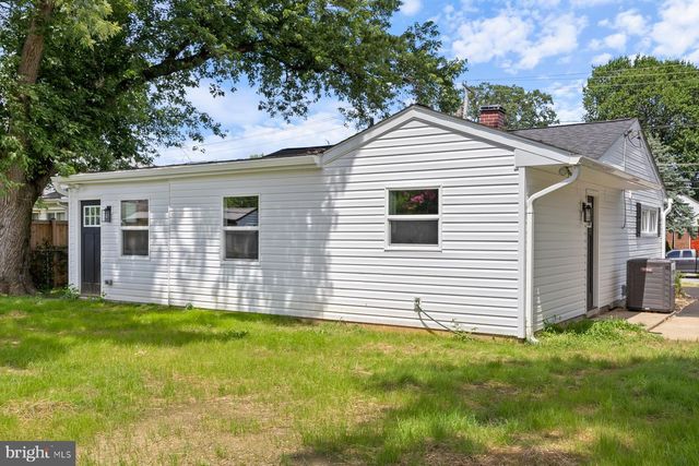 5915 JOHNNYCAKE RD, Gwynn Oak, MD 21207