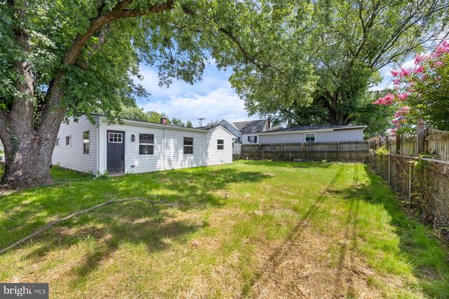 5915 JOHNNYCAKE RD, Gwynn Oak, MD 21207