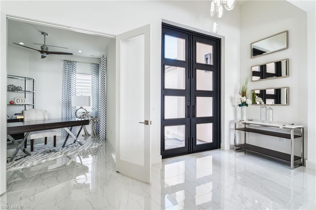 Image 3 of property listing at 2109 Old Burnt Store RD N, Cape Coral, FL 33993