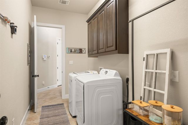 170 Pink Granite BLVD, Dripping Springs, TX 78620