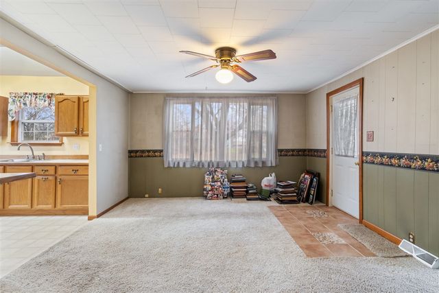 927 N George Street, Jackson, MI 49202