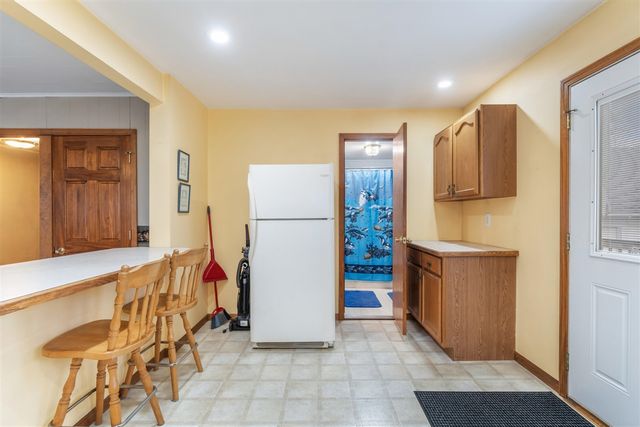 927 N George Street, Jackson, MI 49202