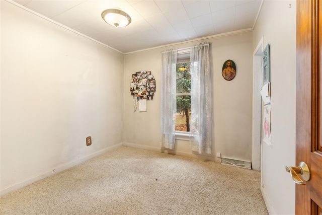 927 N George Street, Jackson, MI 49202