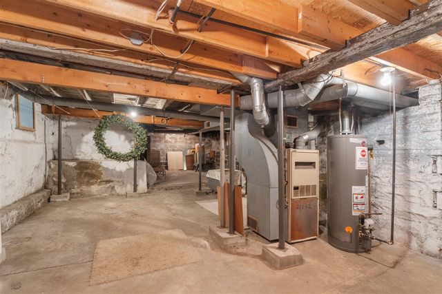 927 N George Street, Jackson, MI 49202