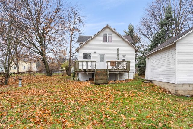 927 N George Street, Jackson, MI 49202