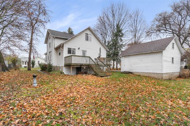 927 N George Street, Jackson, MI 49202