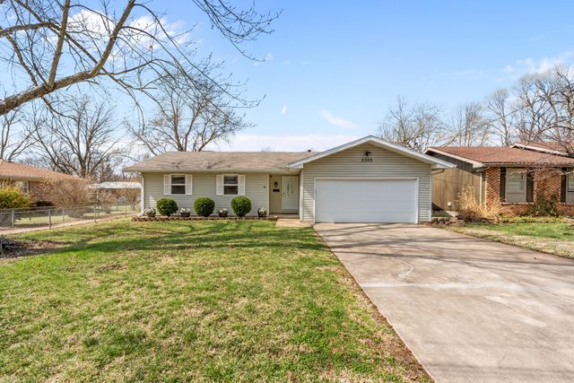 2365 S Dollison Avenue, Springfield, MO 65807