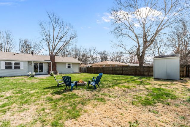 2365 S Dollison Avenue, Springfield, MO 65807
