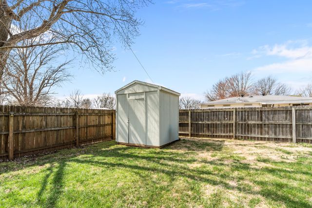 2365 S Dollison Avenue, Springfield, MO 65807