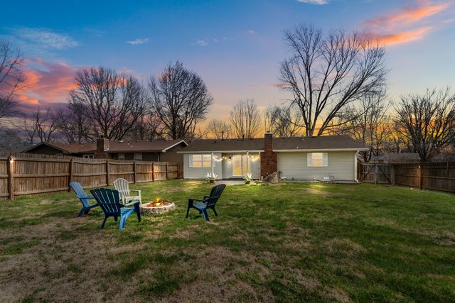 2365 S Dollison Avenue, Springfield, MO 65807