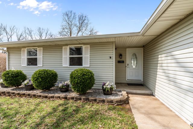 2365 S Dollison Avenue, Springfield, MO 65807