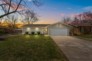 2365 S Dollison Avenue, Springfield, MO 65807