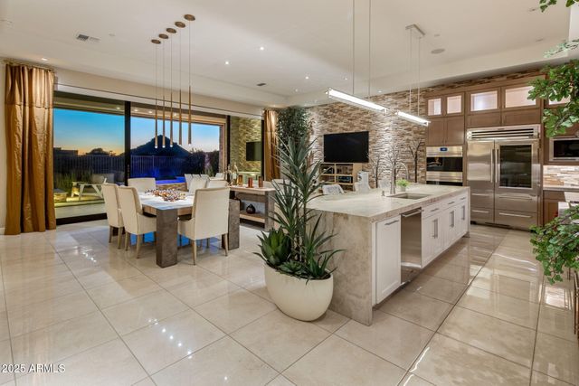 12311 E BLACK ROCK Road, Scottsdale, AZ 85255