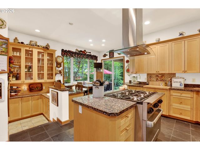 284 Se 41ST Ct, Gresham, OR 97080