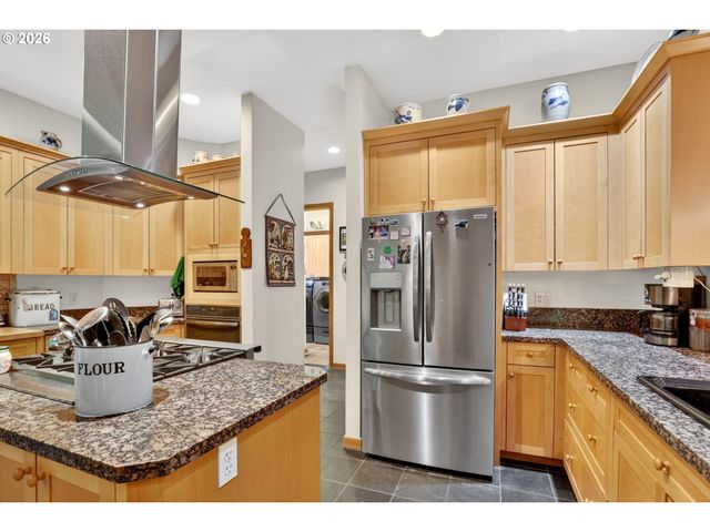 284 Se 41ST Ct, Gresham, OR 97080