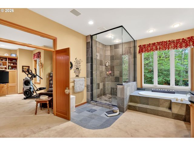 284 Se 41ST Ct, Gresham, OR 97080