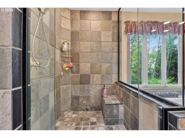 284 Se 41ST Ct, Gresham, OR 97080