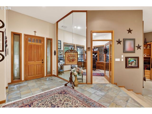 284 Se 41ST Ct, Gresham, OR 97080