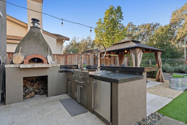 20 Walkabout Ln, Napa, CA 94558