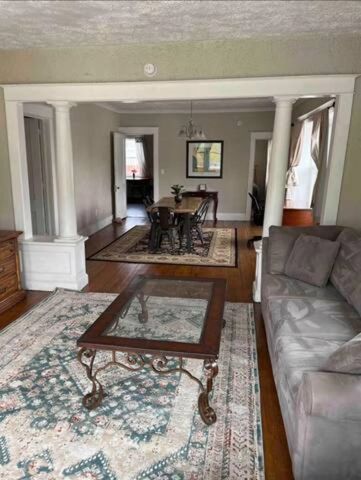 29 Coldbrook Street, Grand Rapids, MI 49503