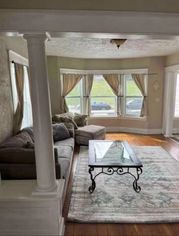 29 Coldbrook Street, Grand Rapids, MI 49503