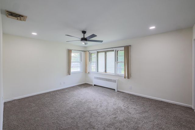 2302 FARRINGDON RD, Baltimore, MD 21209