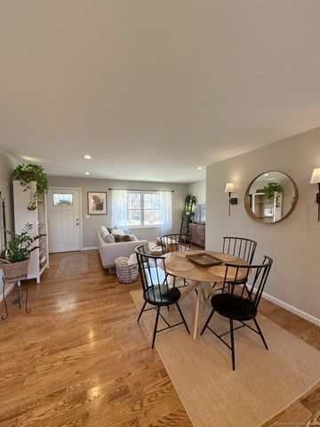 55 Overbrook Road, North Haven, CT 06473