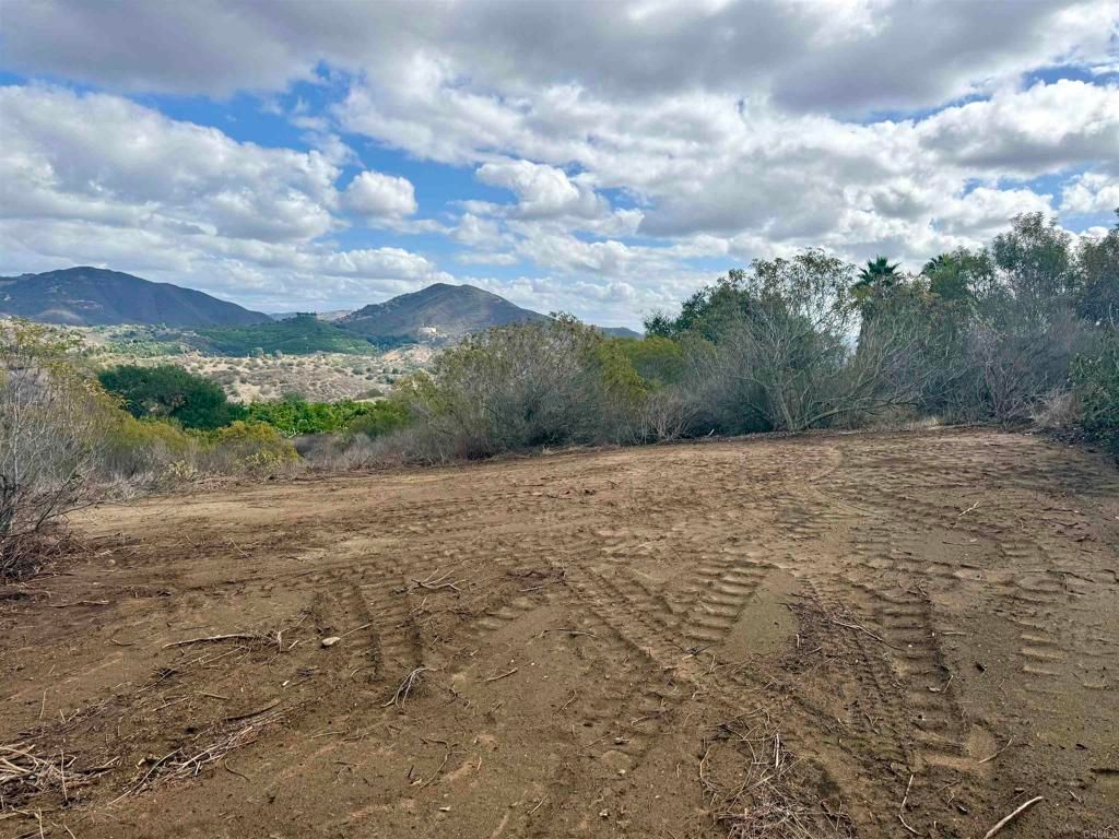 Mission Ridge Lane 21, Fallbrook, CA 92028 — exterior