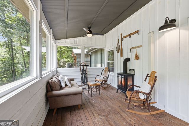 121 Waterfalls Way, Clarkesville, GA 30523