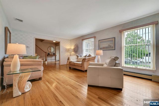885 Summit Avenue, River Edge, NJ 07661
