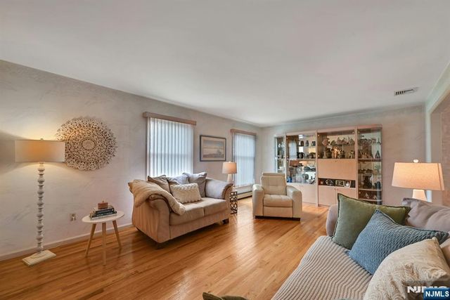 885 Summit Avenue, River Edge, NJ 07661
