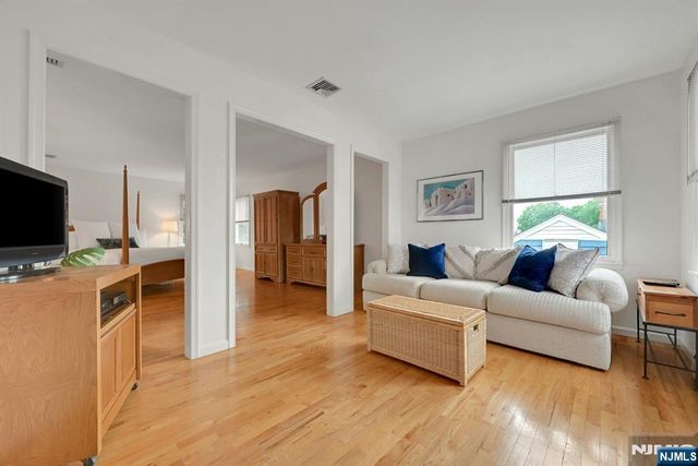 885 Summit Avenue, River Edge, NJ 07661