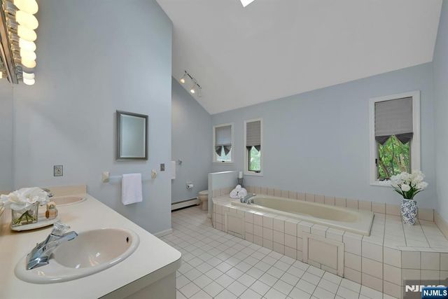 885 Summit Avenue, River Edge, NJ 07661