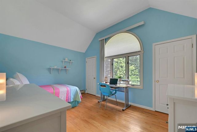 885 Summit Avenue, River Edge, NJ 07661