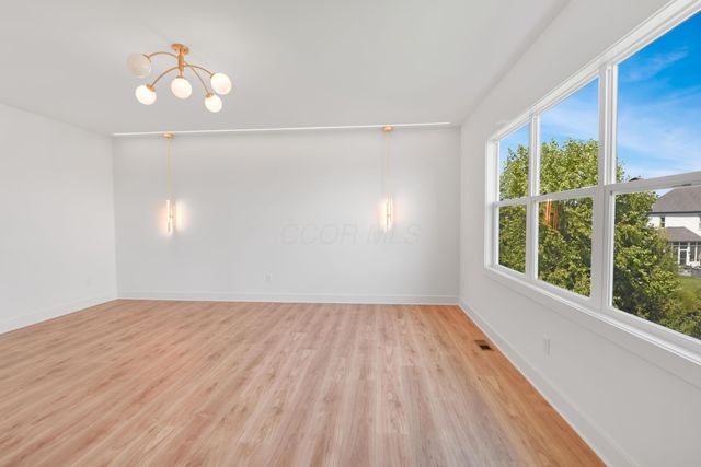 1604 Pinnacle Club Drive, Grove City, OH 43123