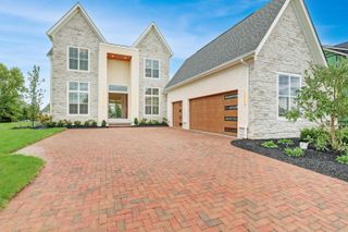 1604 Pinnacle Club Drive, Grove City, OH 43123