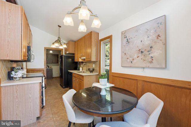 12700 WESTPORT LN, Woodbridge, VA 22192