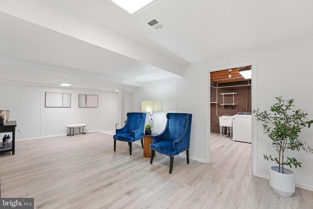 12700 WESTPORT LN, Woodbridge, VA 22192