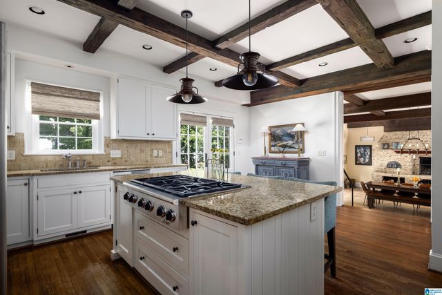 4400 FREDERICKSBURG DRIVE, Mountain Brook, AL 35213