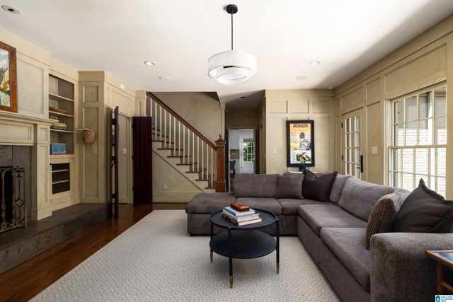 4400 FREDERICKSBURG DRIVE, Mountain Brook, AL 35213