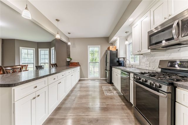 21 State Street, East Bloomfield, NY 14469