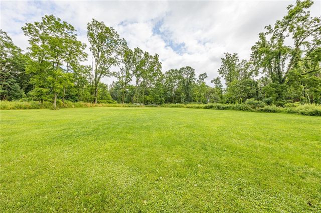 21 State Street, East Bloomfield, NY 14469