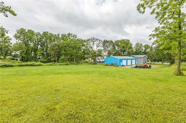 21 State Street, East Bloomfield, NY 14469