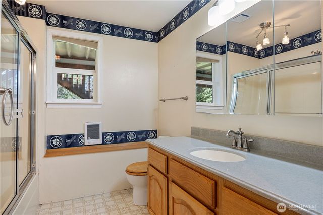 261 E Rainier Court, Allyn, WA 98524