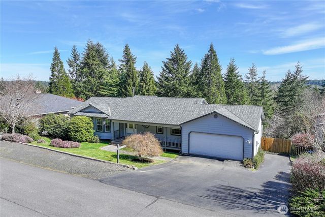 261 E Rainier Court, Allyn, WA 98524