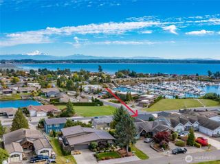 8124 Comox Rd, Blaine, WA 98230