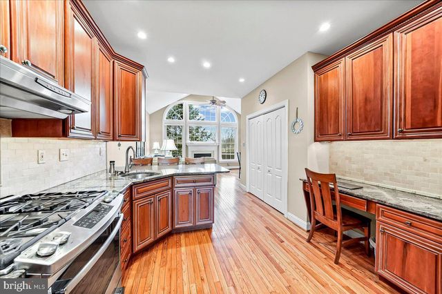 236 GREENBRIAR DR, West Chester, PA 19382