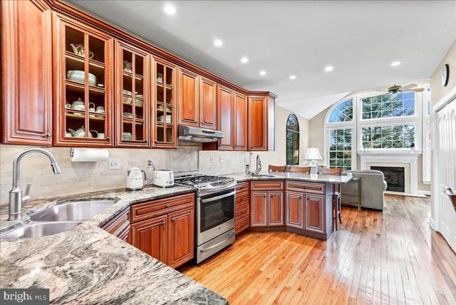 236 GREENBRIAR DR, West Chester, PA 19382