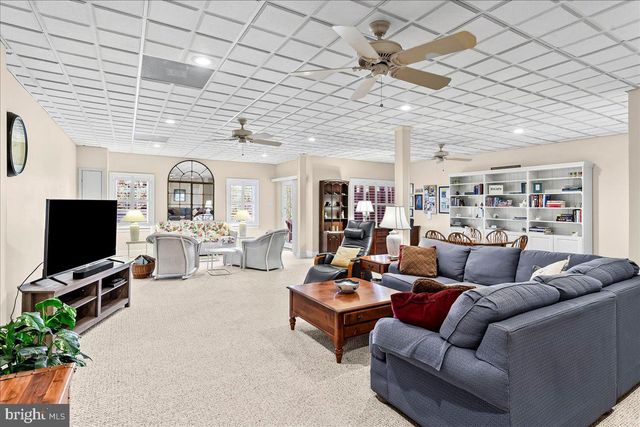 236 GREENBRIAR DR, West Chester, PA 19382